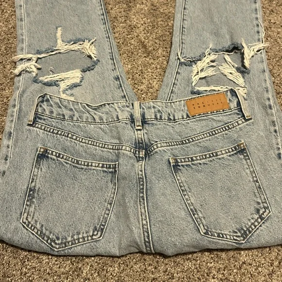 PacSun Mom Jeans Size 28 High Rise Distressed Light Wash Straight Leg - Picture 7 of 11